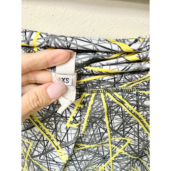 SoulCycle Spoke Pattern High Rise 3/4 Length Leggings White Multi Women's XS - Picture 3 of 5